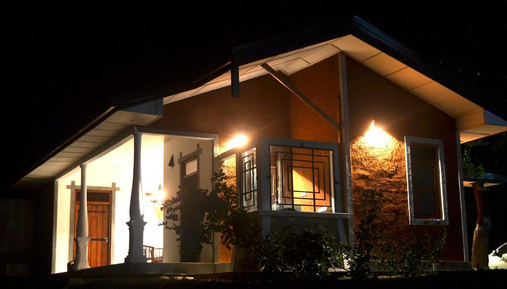 Pelican View Cottages Kataragama Dış mekan fotoğraf